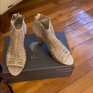 Vince Camuto Elvira Heeled Peep-toe Sandal